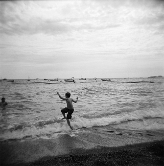 child frolicking, Positano